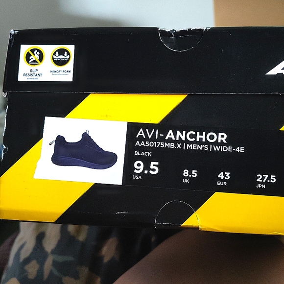 Avia Slip-Resistant Black Sneakers - Picture 8 of 14